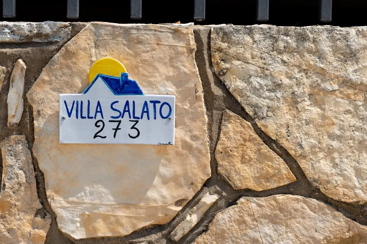 Villa Salato 阿尔卡莫