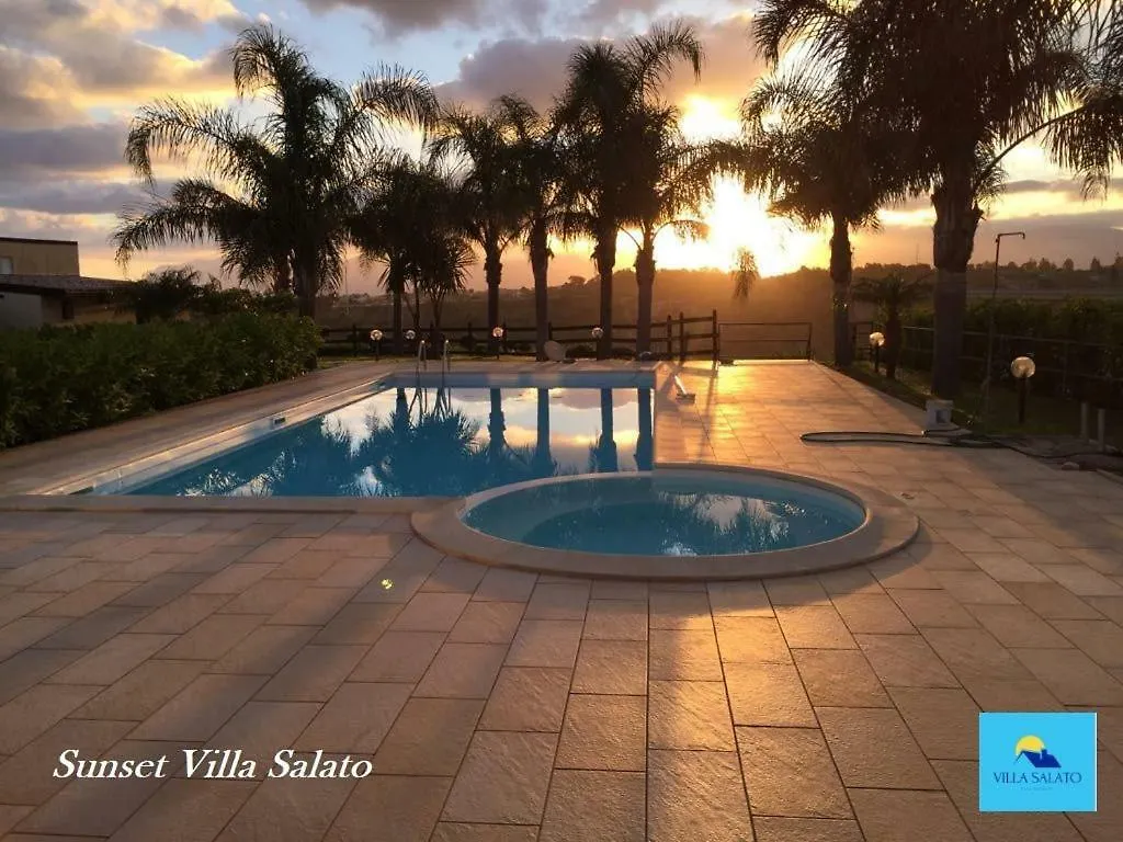 Villa Salato 阿尔卡莫 0*,